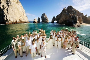 Los Cabos: Sunset Dinner Cruise with Transportation