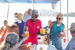 Los Cabos: Sunset Dinner Cruise with Transportation