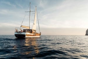 Cabo San Lucas: Sunset Yacht Cruise w/Chef Dinner & Open Bar