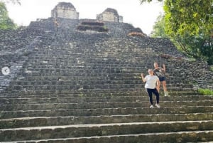 Mahahual: Exploración de la Cultura Maya en las Ruinas de Chacchoben