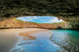 Islas Marietas: Tour de día completo con comidas y barra libre