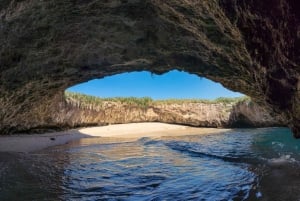 Puerto Vallarta: Isla Marietas Snorkel, Kayak ,Paddle, Comida Todo Incluido