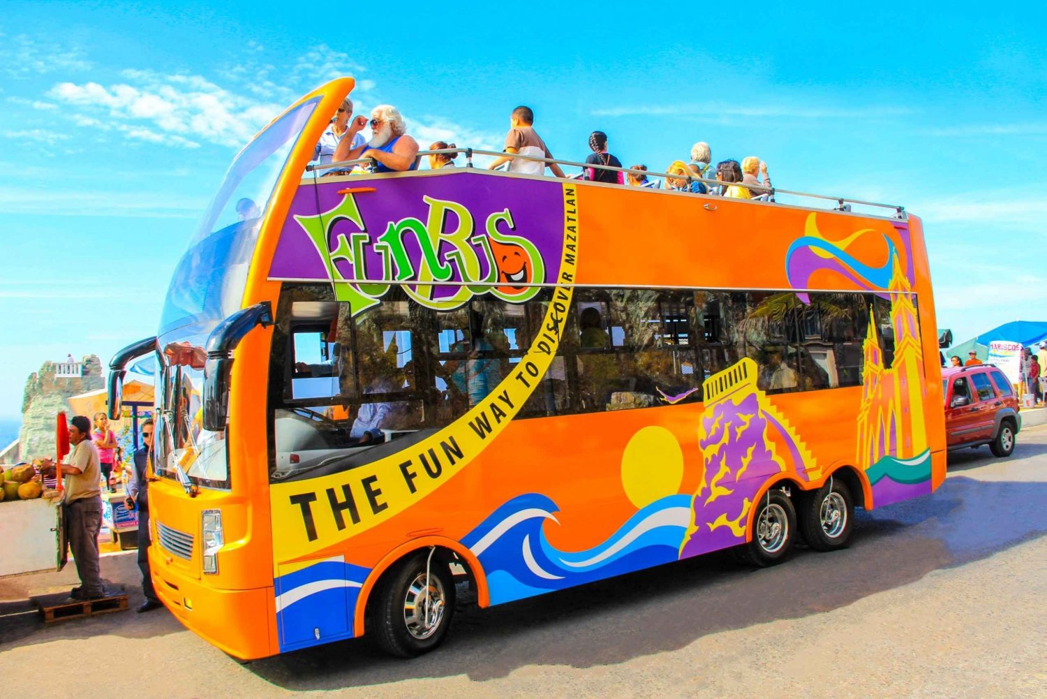 Mazatlán: Double-Decker Bus, Cliff Diving & Walking Tour