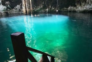 Merida: Cuzama Cenotes Tour with Lunch and Transfer