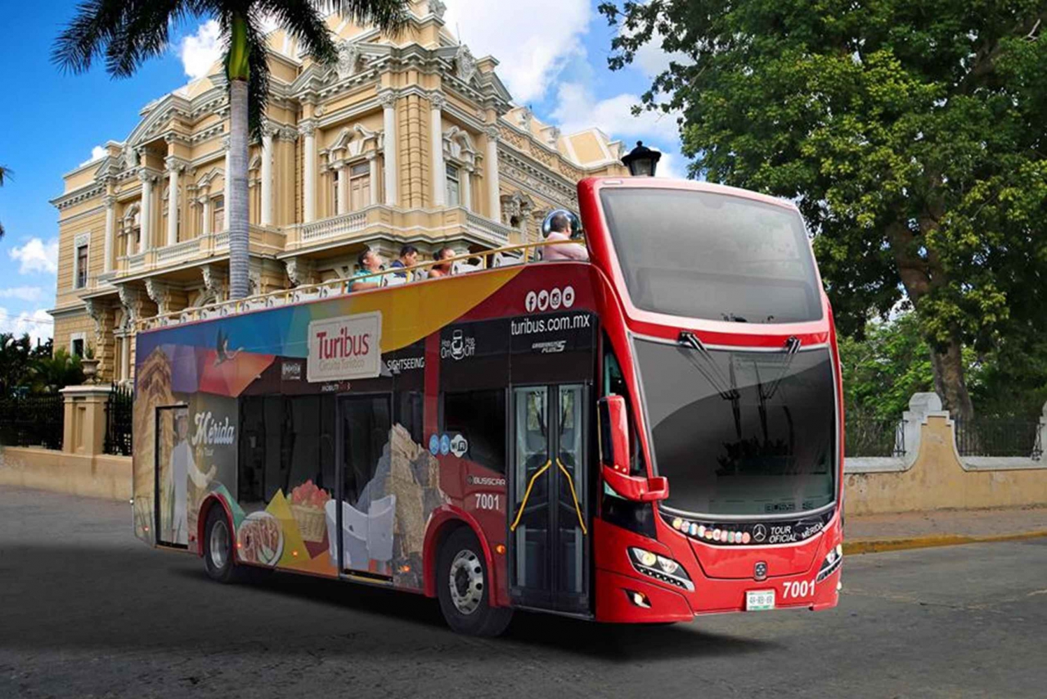 Merida: Panoramic Sightseeing Tour Bus Ticket with 2 Routes