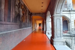 Mexican Muralism Tour: Paint Your Graffiti