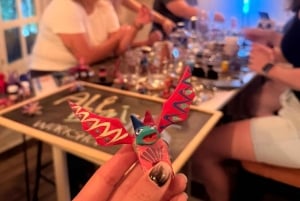 Ciudad de México: taller de pintura de alebrijes con churros