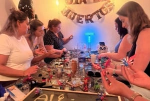 Ciudad de México: taller de pintura de alebrijes con churros