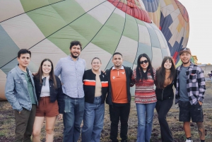 Ciudad de México: Vuelo en Globo, Desayuno en Cueva y Pirámides