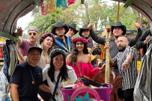 Mexico City: All Inclusive Boat Tour in Xochimilco