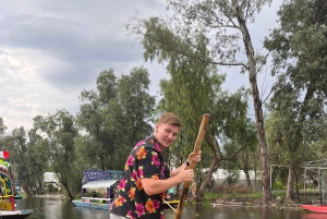 Mexico City: All Inclusive Boat Tour in Xochimilco