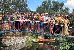 Mexico City: All Inclusive Boat Tour in Xochimilco
