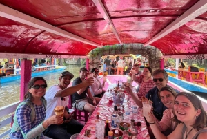 Mexico City: Boat tour and traditional mexican fiesta