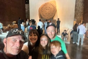 CDMX: Chapultepec Castle & Anthropology Museum Private Tour