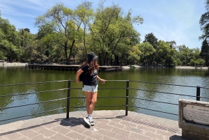 Mexico City: Chapultepec Forest walking Tour
