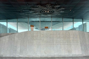 Mexico City: Chapultepec Museums Walking Tour 'From Heroes to Origins'