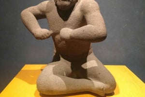 Mexico City: Chapultepec Park and Museums Walking Tour