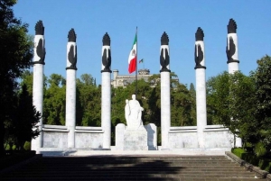 Mexico City: Private Chapultepec Park Bike Tour