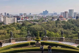 Mexico City: Private Chapultepec Park Bike Tour