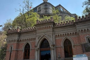 Ciudad de México: Walking Tour Chapultepec Museos 'De los Héroes al Origen'