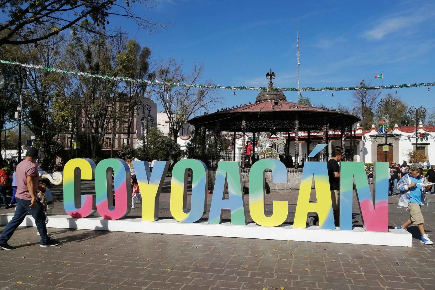 Mexico City: Coyoacán Tour, Frida Kahlo Museum & Breakfast