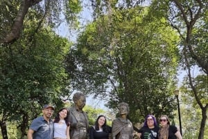 Mexico City: Coyoacán Tour, Frida Kahlo Museum & Breakfast