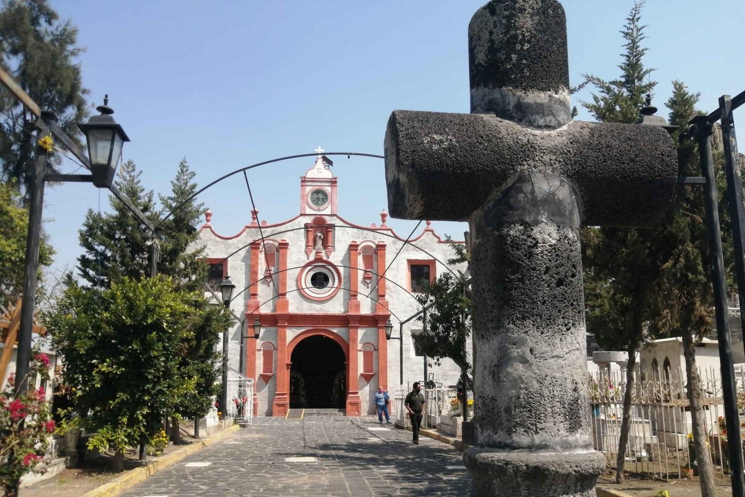 Mexico City: Day of the Dead Tour in Mixquic and Tlahuac