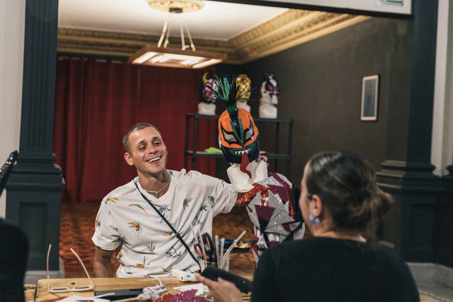 CDMX: Diseña & Crea Tu Propia Mascara de Lucha Libre y Posa para la Foto.