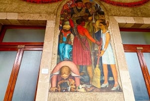 Mexico City: Diego Rivera's Murals Guided Walking Tour