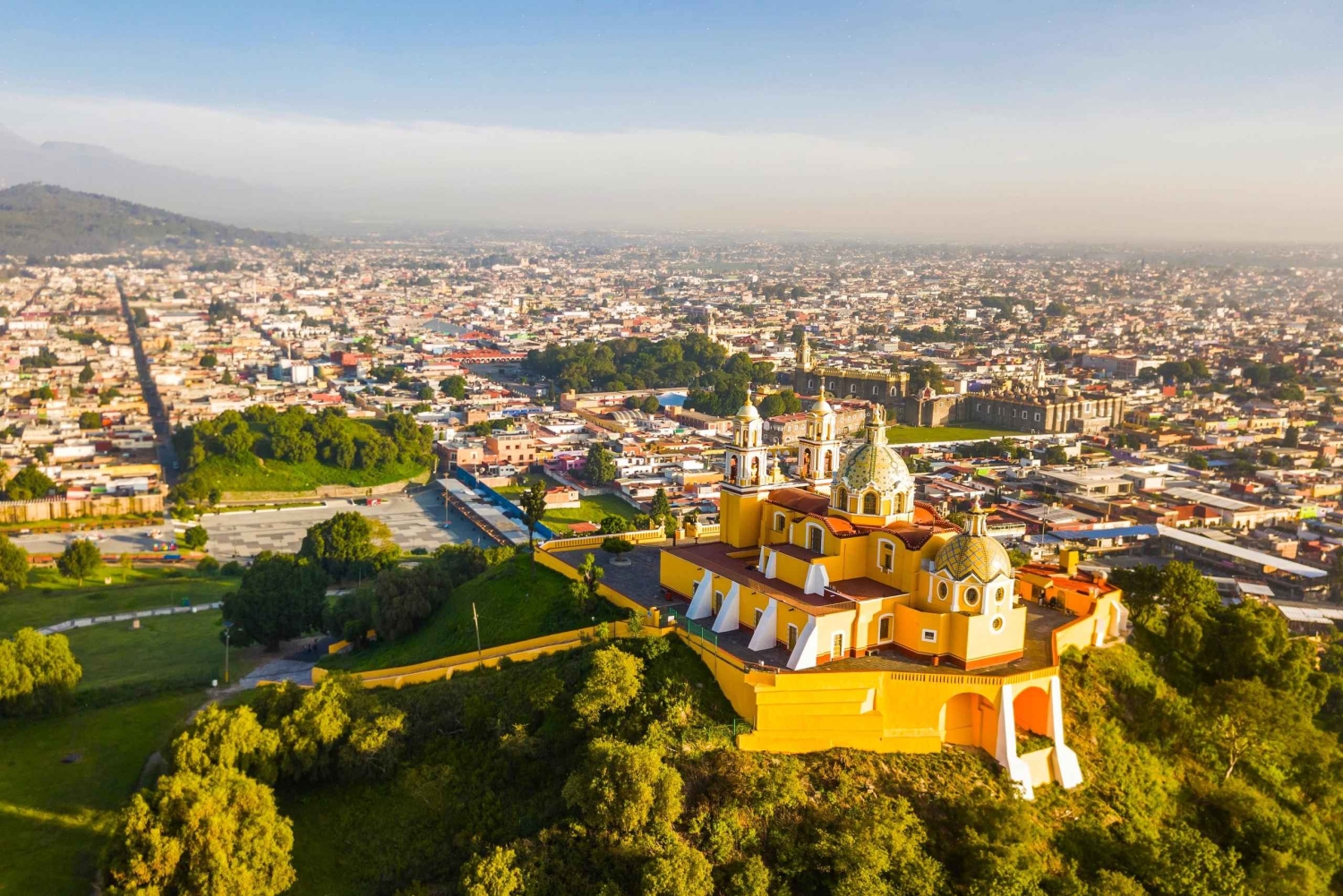 Mexico City: Discover Puebla, Cholula, and Tonantzintla on a city tour