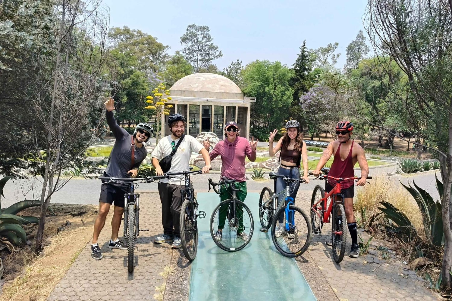 CDMX:Descubre las joyas secretas de Chapultepec en Bicicleta
