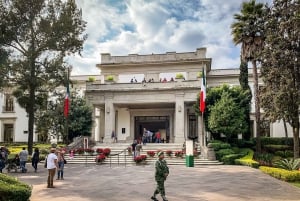 Mexico City: Discover Los Pinos Residence Tour and Cablebus