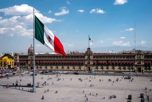 Mexico City: Downtown Highlights Private Walking Tour