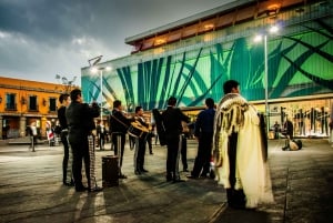 Ciudad de México: Visita nocturna a la Plaza Garibaldi y cena