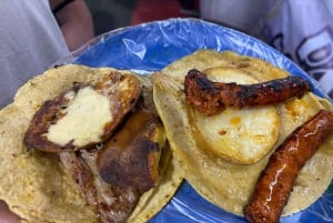 Mexico City: Food walking tour and makets