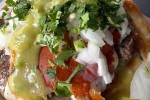 Mexico City: Food walking tour and makets
