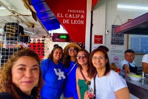 Mexico City: Food walking tour and makets