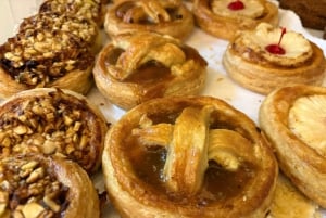Mexico City: Food walking tour and makets