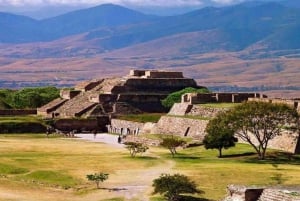 Mexico City: group tour to Tepoztlán