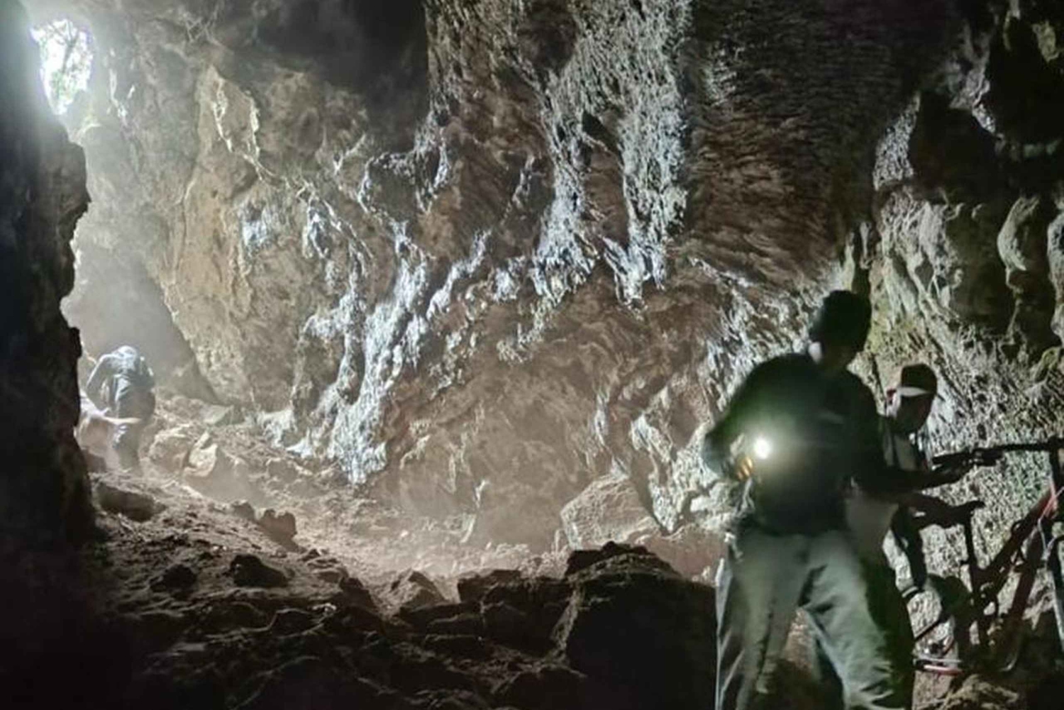 Ciudad De México: Tour Guiado Por Las Cuevas De Un Volcán Inactivo