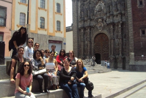 Mexico City: Historic Downtown and Muralism Walking Tour