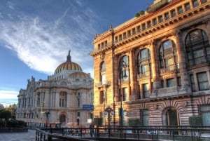 Mexico City: Hop-on Hop-off City Tour with Attractions