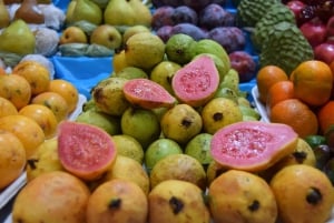 Mexico City: Food walking tour and makets