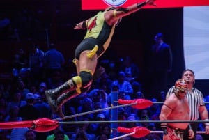 Mexico City: Local Walking Tour with Mezcal & Wrestling Show