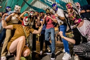 Mexico City: Local Walking Tour with Mezcal & Wrestling Show