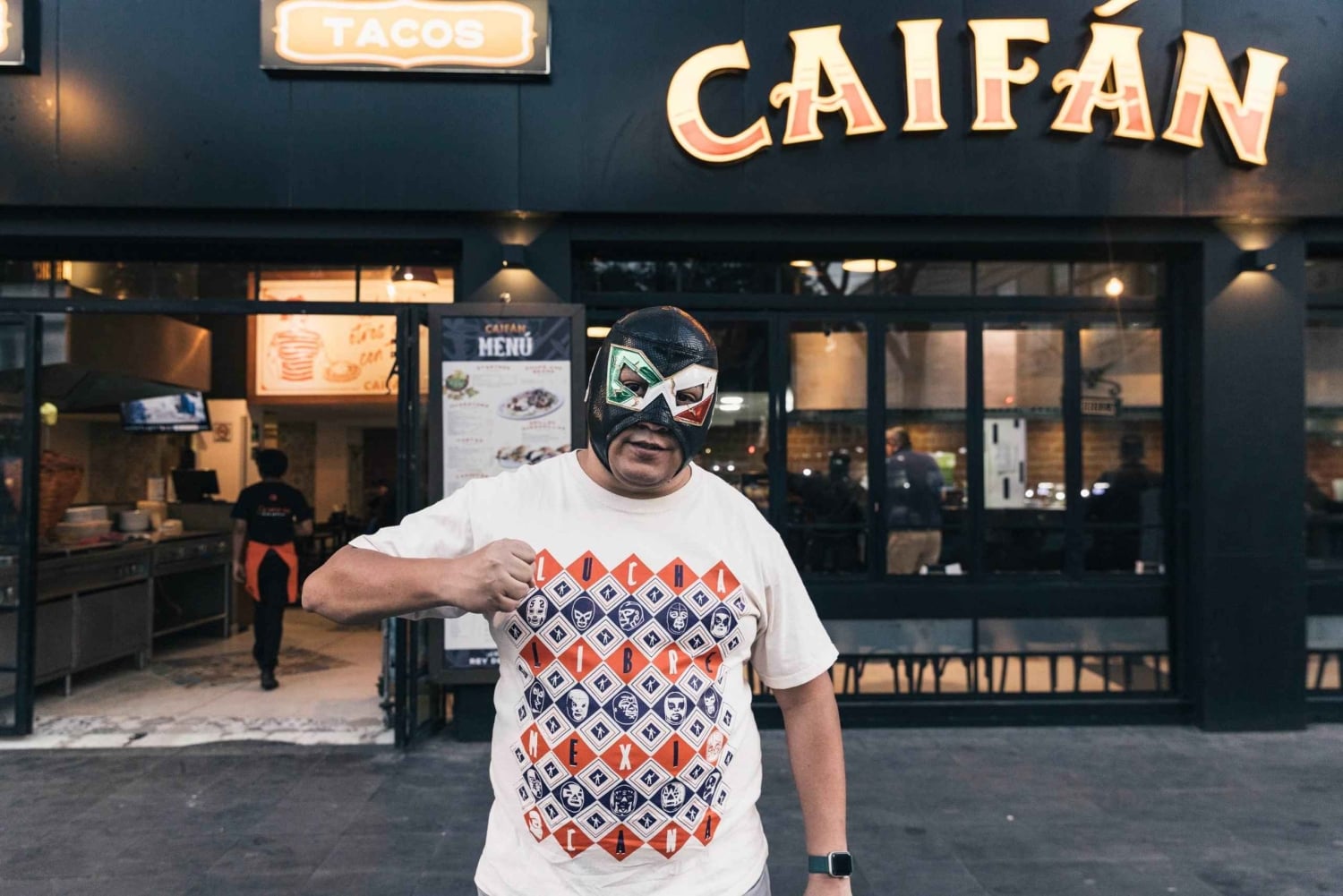 Mexico City: Lucha Libre Experience with a Journalist