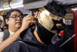 Mexico City: Lucha Libre Experience with a Journalist