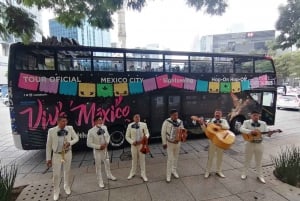 Ciudad de México: Tour nocturno con mariachis en autobús panorámico