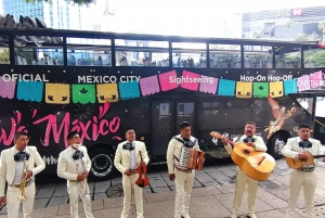 Ciudad de México: Tour nocturno con mariachis en autobús panorámico