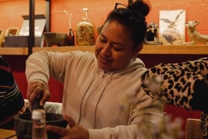 Mexico City: Mercado de Jamaica Hidden Foodie Experience